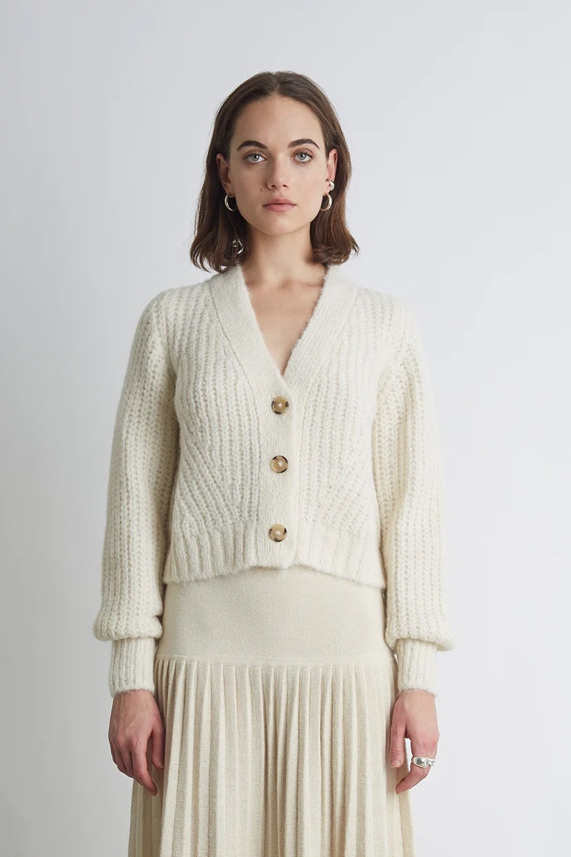 Sara Cardigan - Ivory