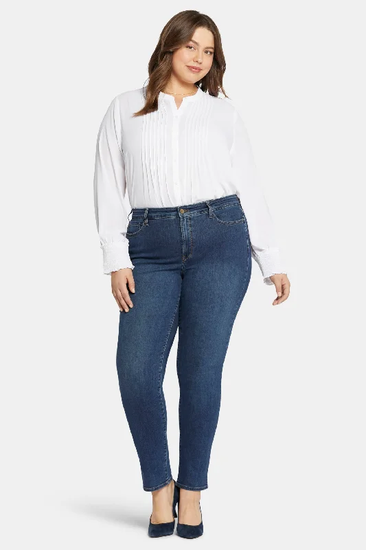 Sheri Slim Jeans In Plus Size - Cooper